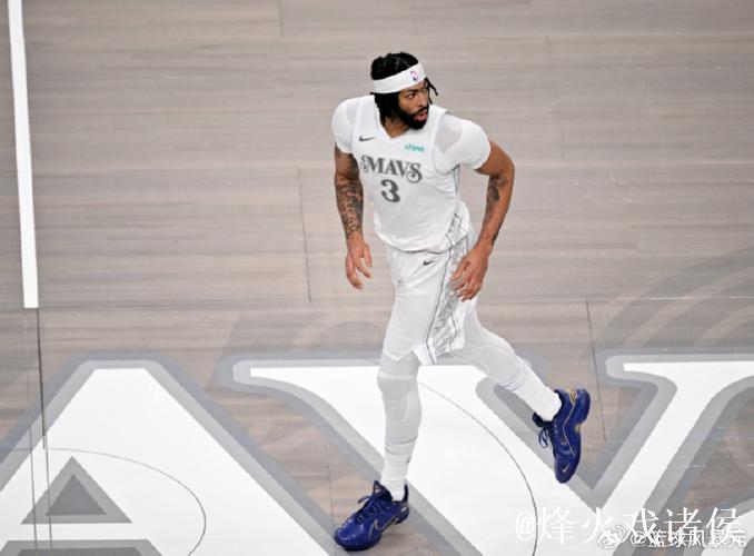 安东尼-戴维斯因左小腿挫伤将缺席对阵爵士比赛，独行侠官方宣布