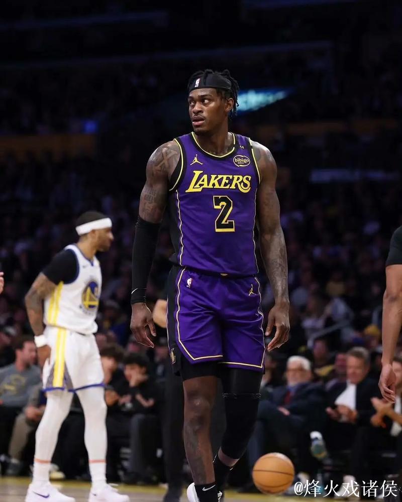 范德比尔特强势回归表现出色，他能否锁定湖人轮换阵容？